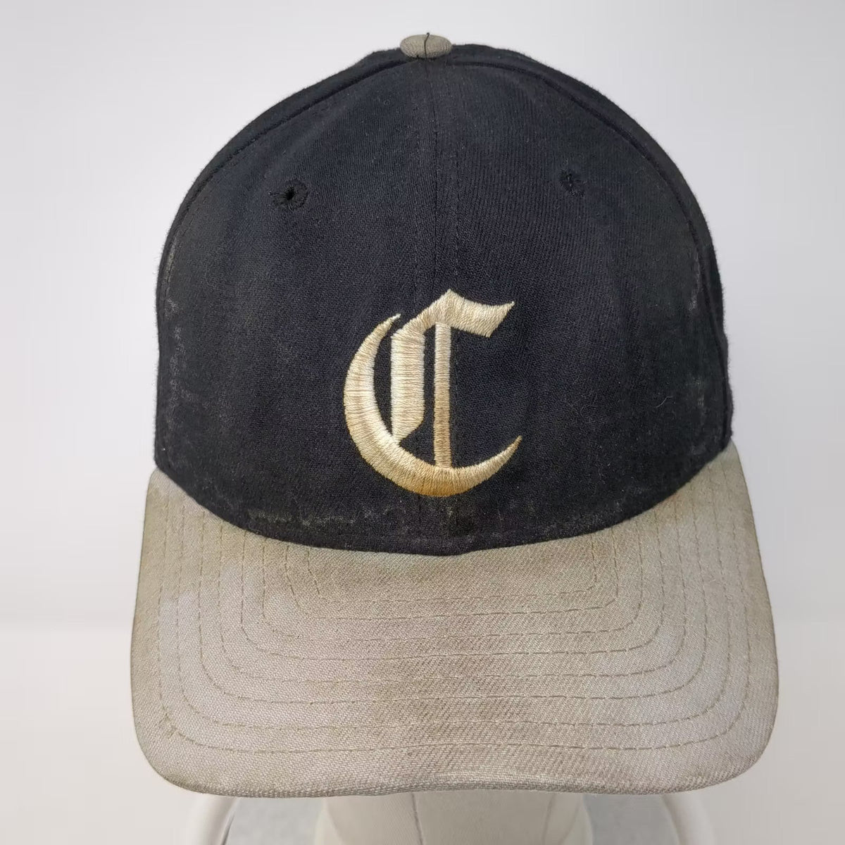 New Era Size 7 Fitted Hat Blue Gray Cap Old English Letter C USA Vintage