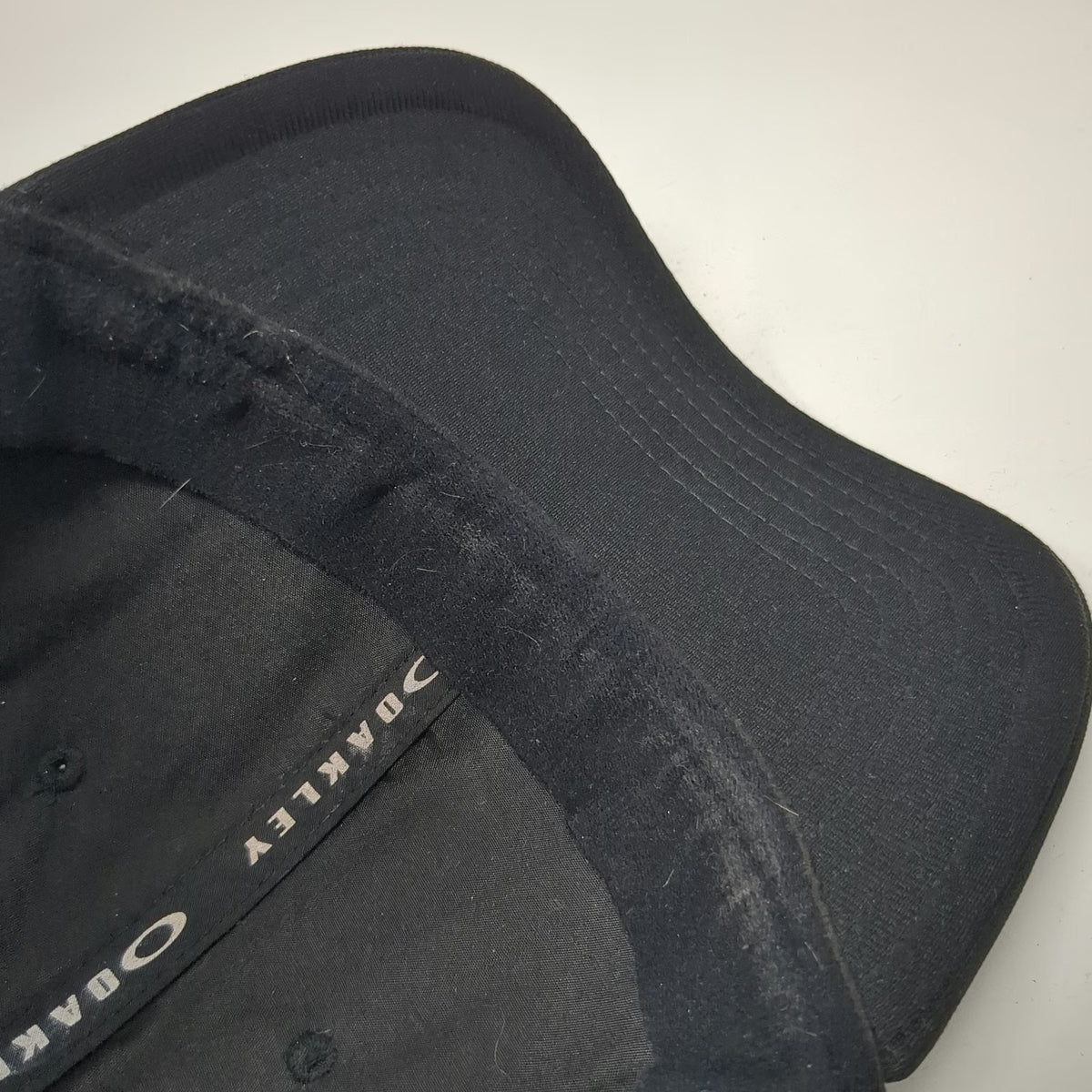 Oakley Baseball Cap Black XL US Flag Logo Performance Flexfit Stretch Fit Hat