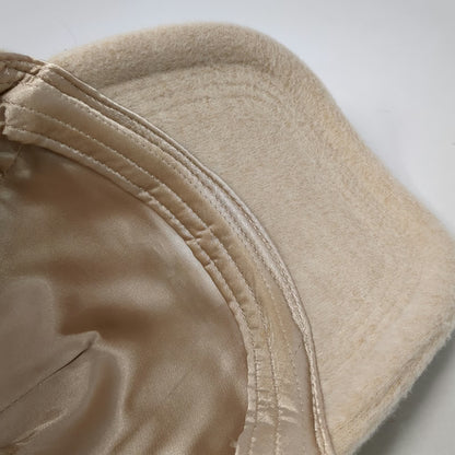 Steve Madden 5 Panel Beige Hat One Size Gold Metal Logo Satin Lined Textured