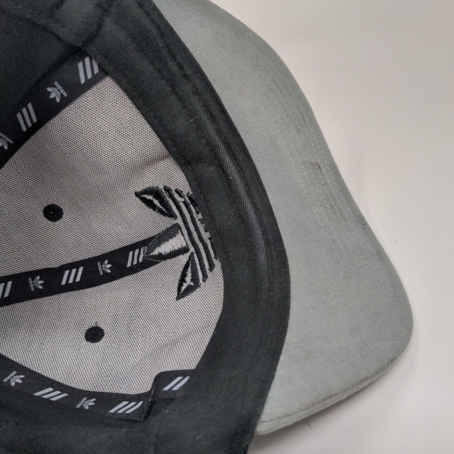 Adidas Trefoil Snapback Hat Black OSFM Embroidered Logo Colorblock