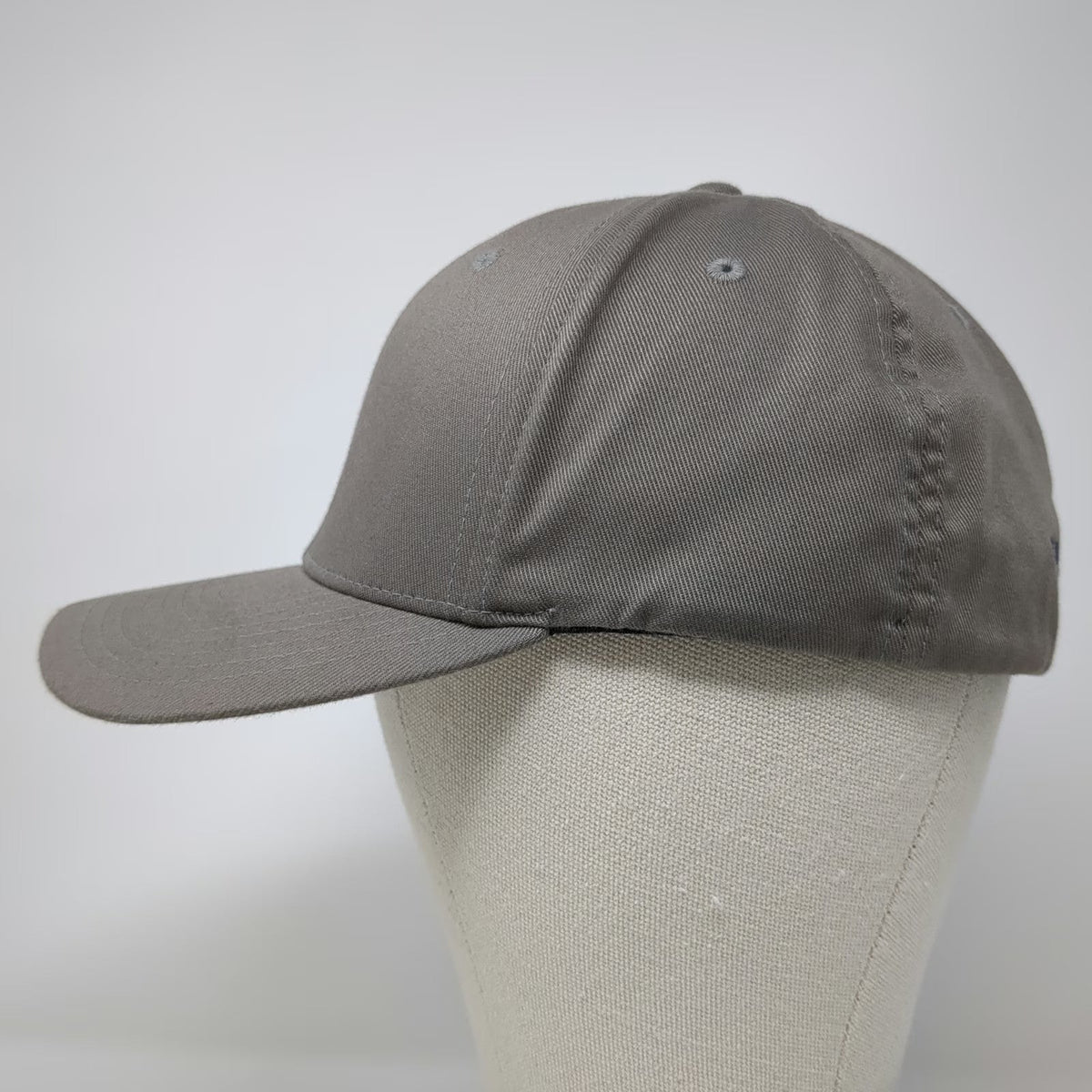 Flexfit Baseball Cap Gray XL Mammoth North Solar Embroidered Structured hat