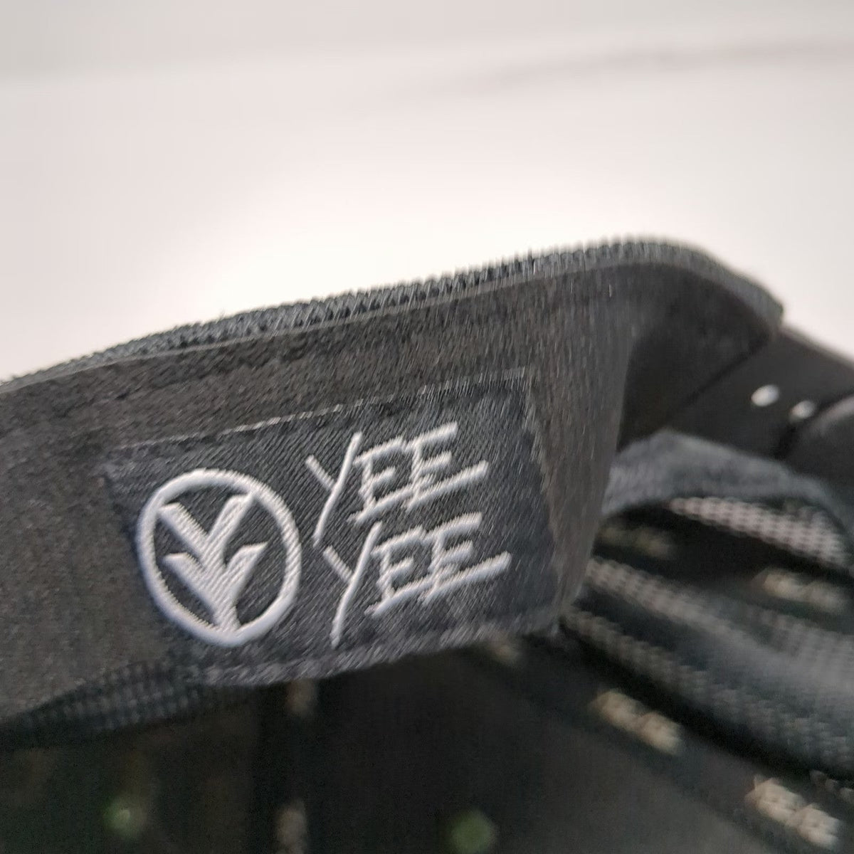 Yee Trucker Hat Green Black One Size Camo Mesh Snapback Embroidered Logo Country