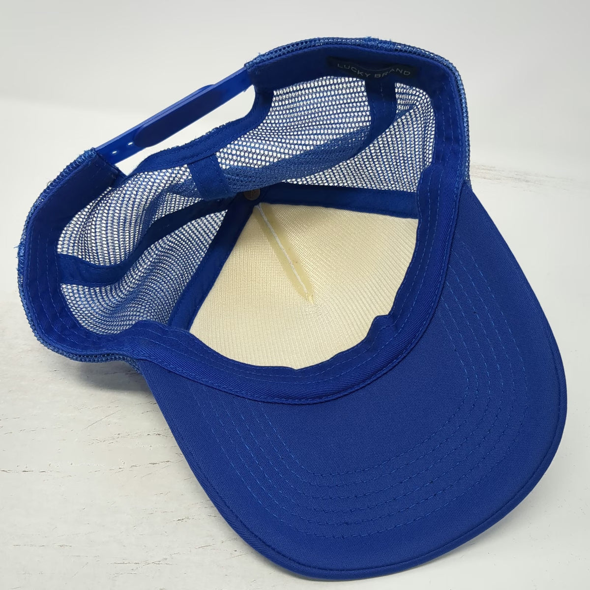 Lucky Brand Coors Banquet Beer Foam Mesh Snapback Trucker Hat Blue One Size