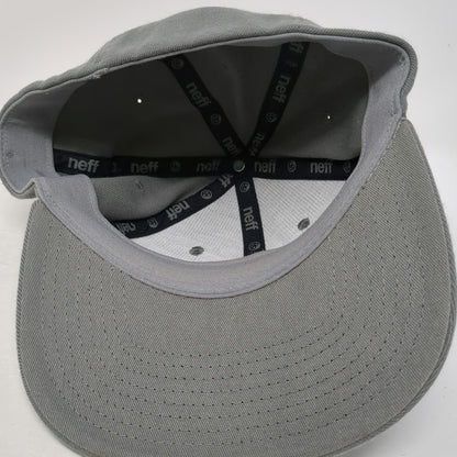 Neff Baseball Cap Gray M Fitted Stretch Fit Embroidered Logo 6 Panel Curved Hat