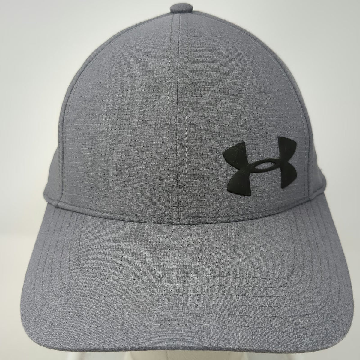 Under Armour Baseball Cap Gray L Fitted Textured Polyester Moisture Wicking Hat
