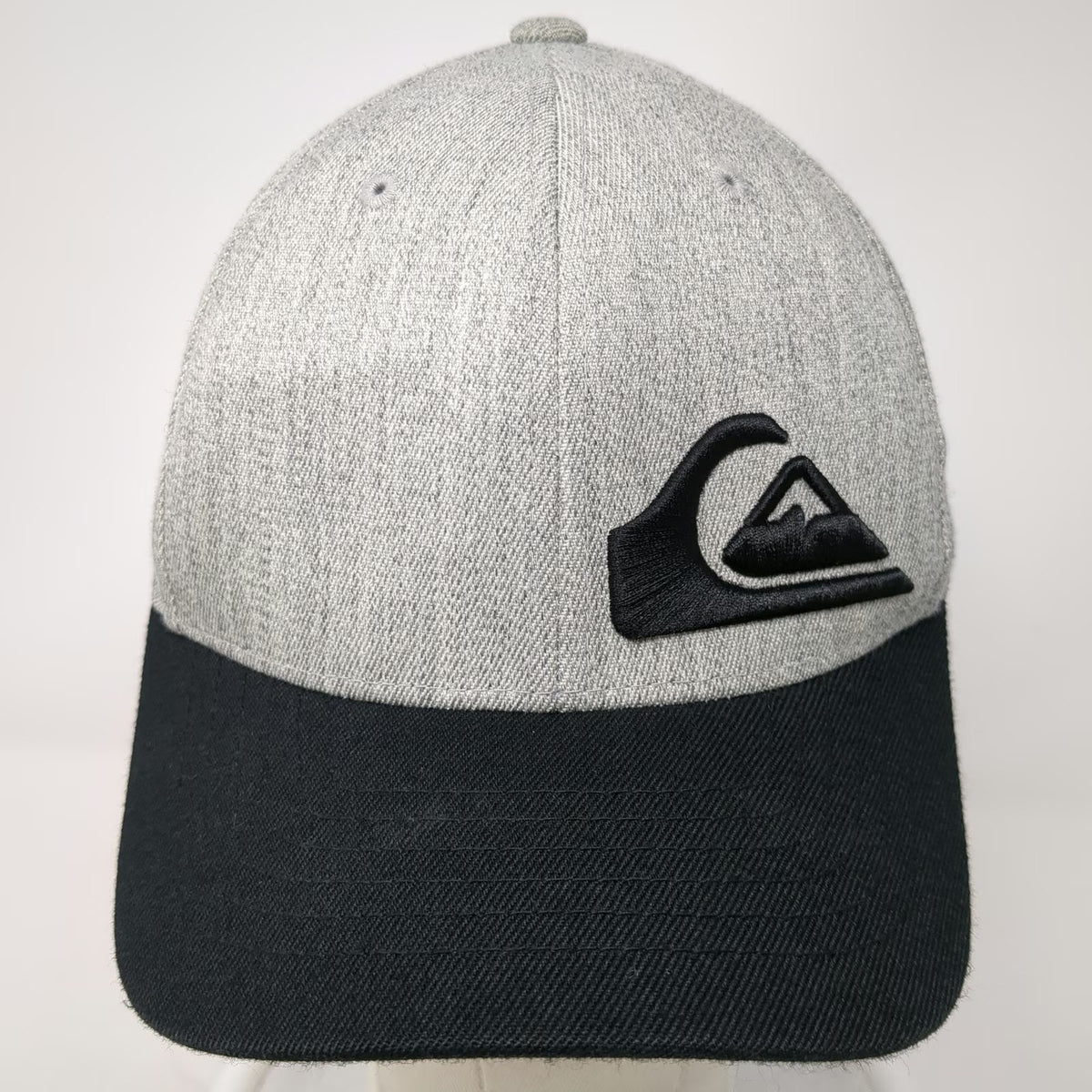 Quiksilver Baseball Cap Gray One Size Embroidered Logo Flexfit Mountain Wave Hat