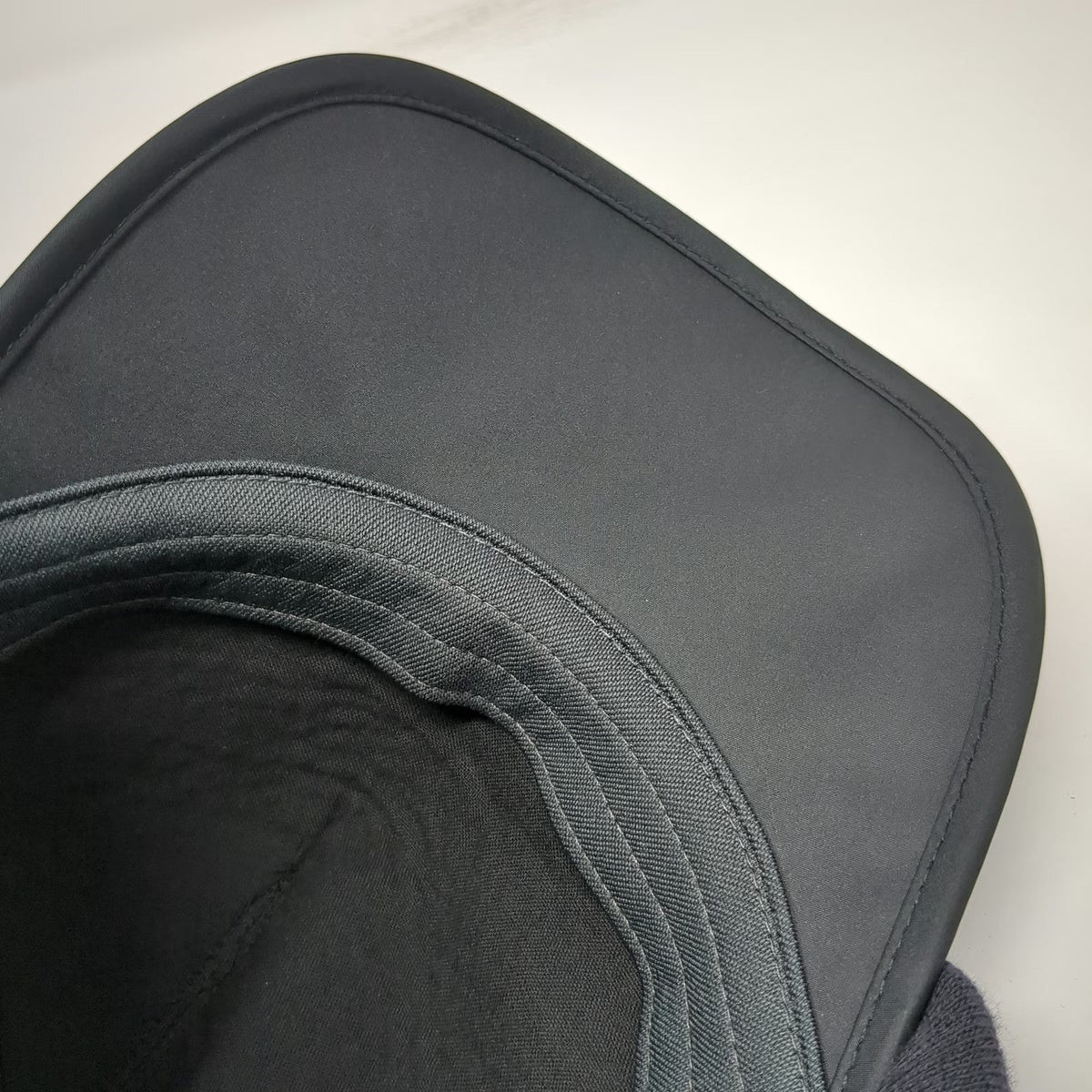 Nike 5 Panel Black One Size Ear Flap Thermal Winter Golf Fleece Swoosh Hat