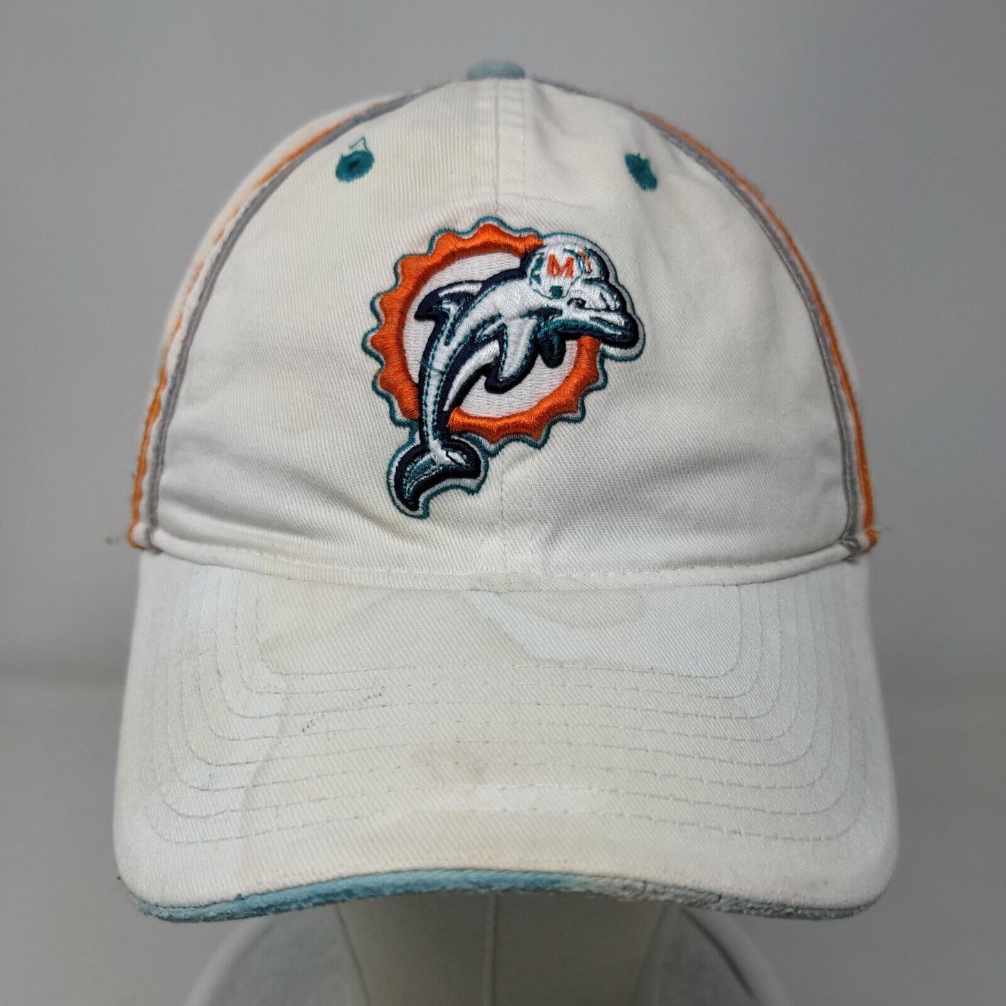 Reebok NFL Men's Fitted Hat White Size L Embroidered Miami Dolphins Cotton Logo