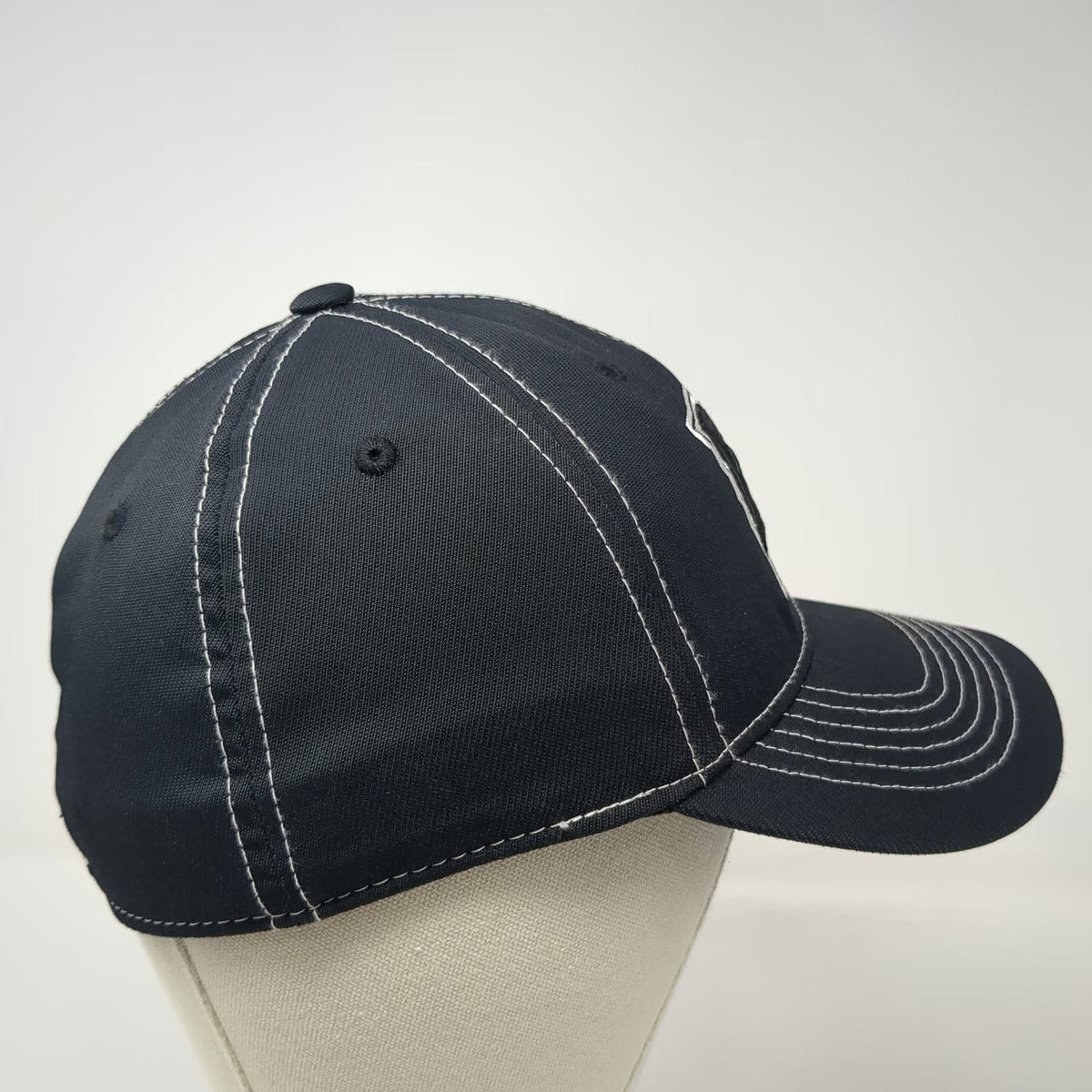 Hawaii Warriors NCAA Top of the World Cap Black M Contrast Stitch One Fit Hat