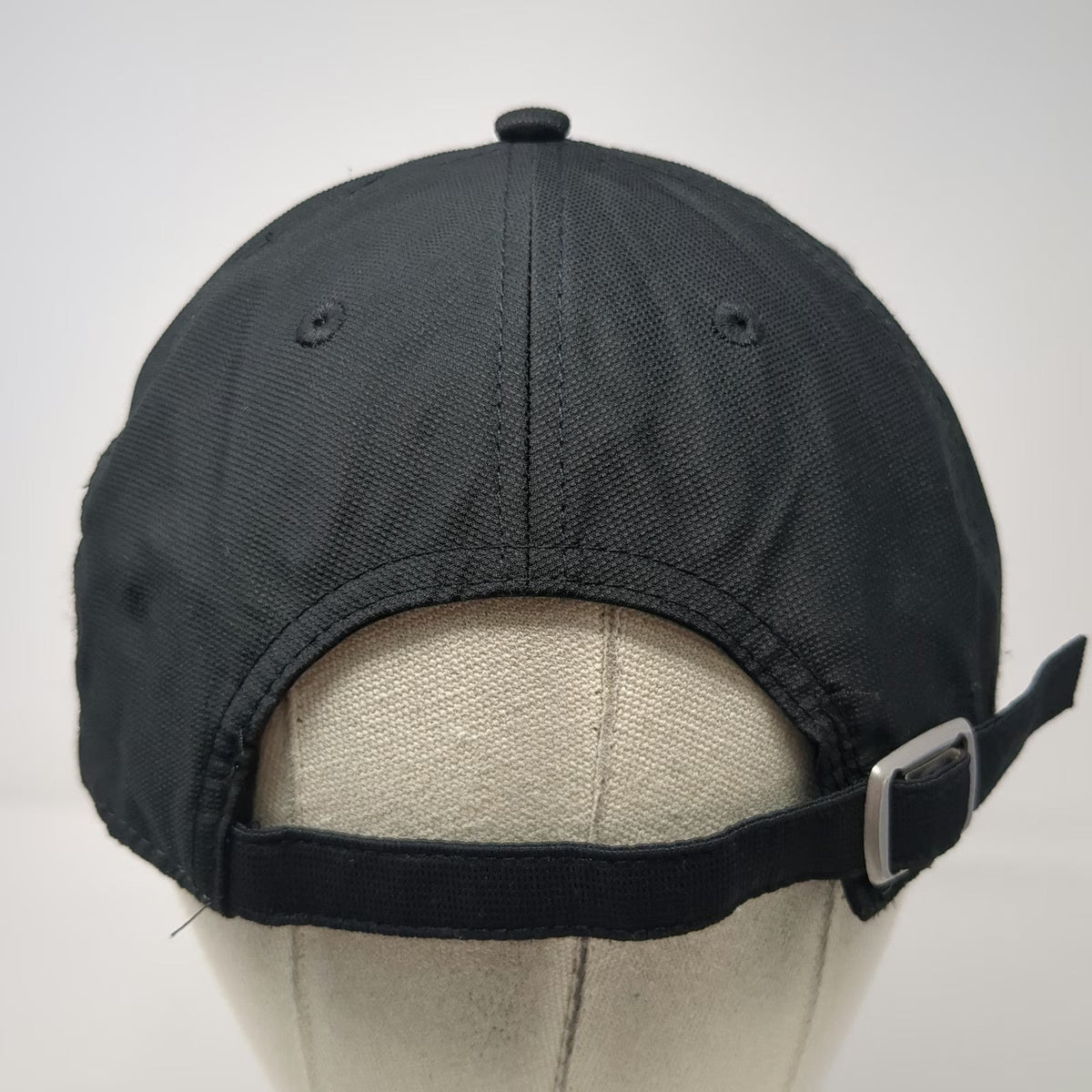 New York Islanders NHL Reebok Cap Black One Size Slideback Embroidered Logo Hat