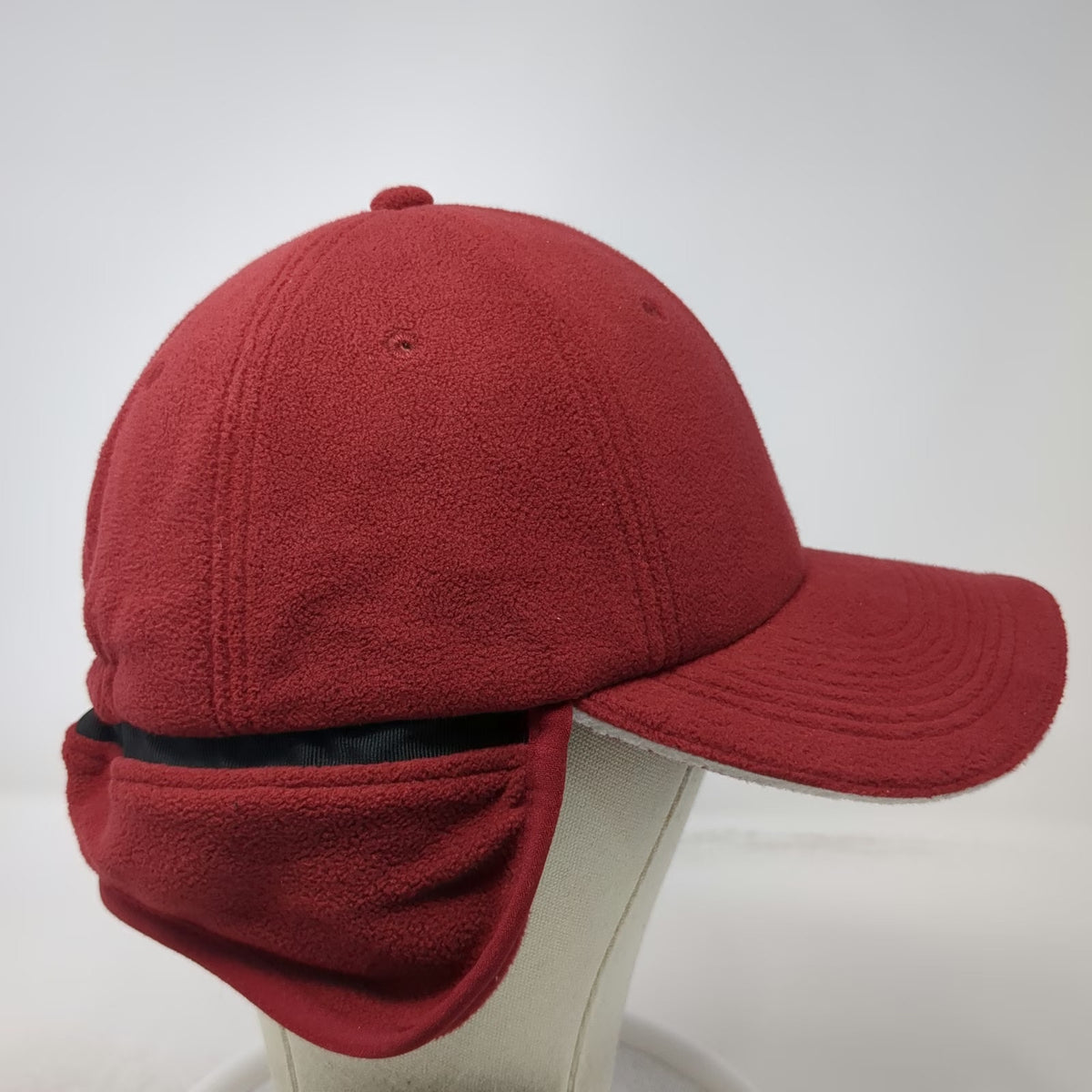 G.H. Bass & Co Trapper Cap Red Fleece Winter Hat Shield Logo Ear Flaps Vintage