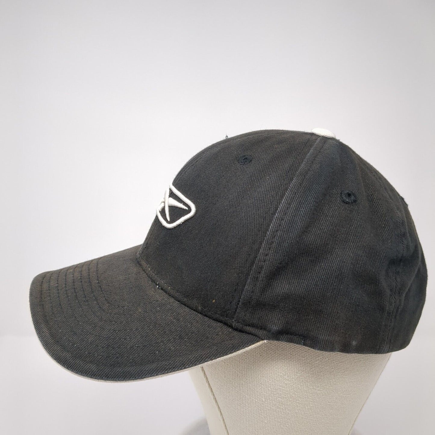 Reebok Strapback Hat Black One Size Adjustable Embroidered Logo 6 Panel