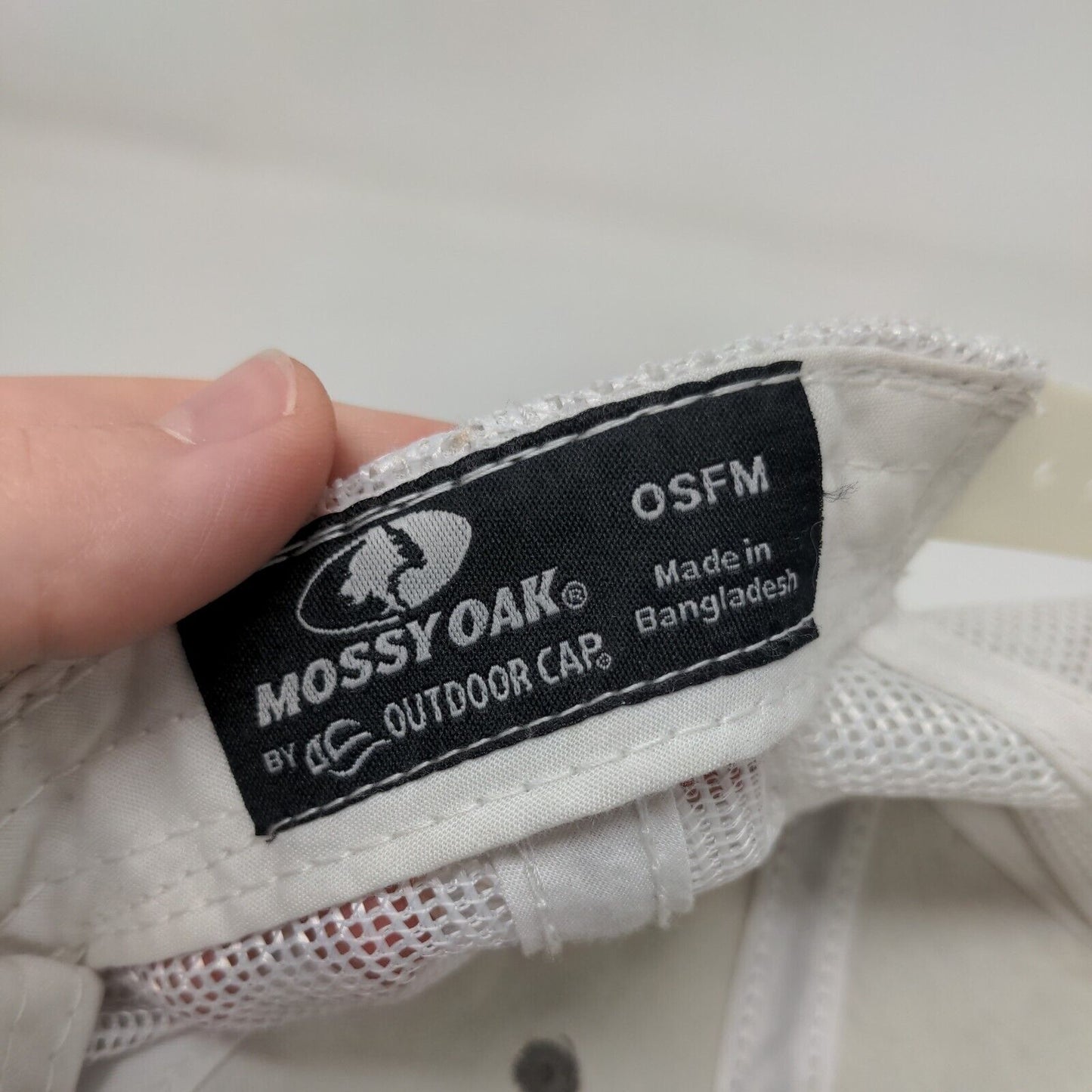 Mossy Oak Fishing Snapback Mesh Back Trucker Hat Tan OSFM Outdoor Cap