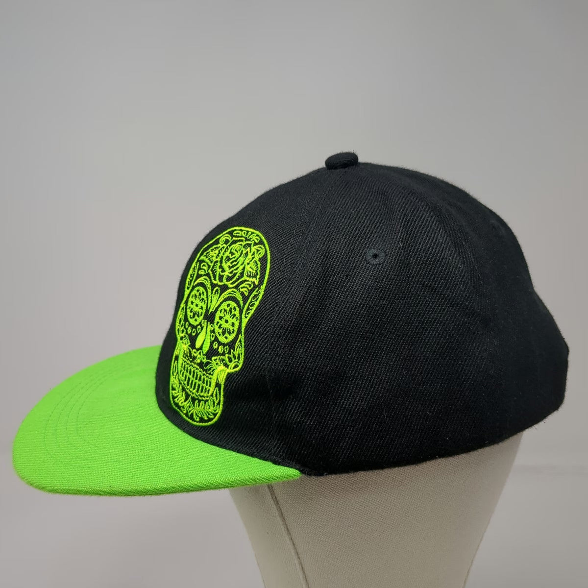 Six Flags Baseball Cap Black Green One Size Sugar Skull Day of the Dead Hat