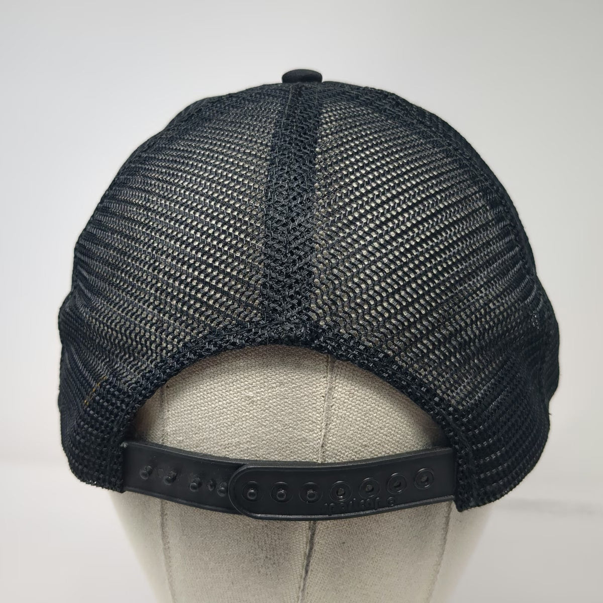 Sportcap Trucker Hat Black One Size Jeeps Alpine Wyoming Script Mesh Snapback