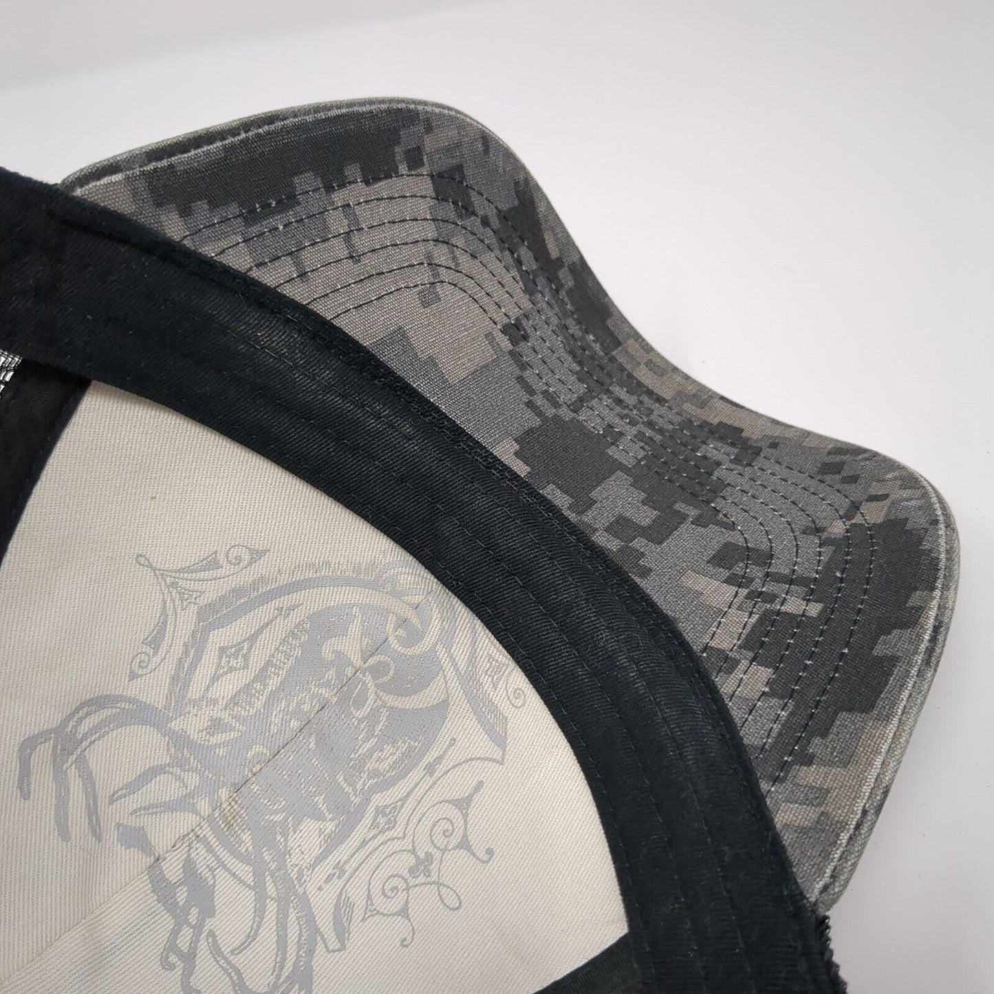 John Deere Snapback Mesh Back Trucker Hat Camo One Size Adjustable