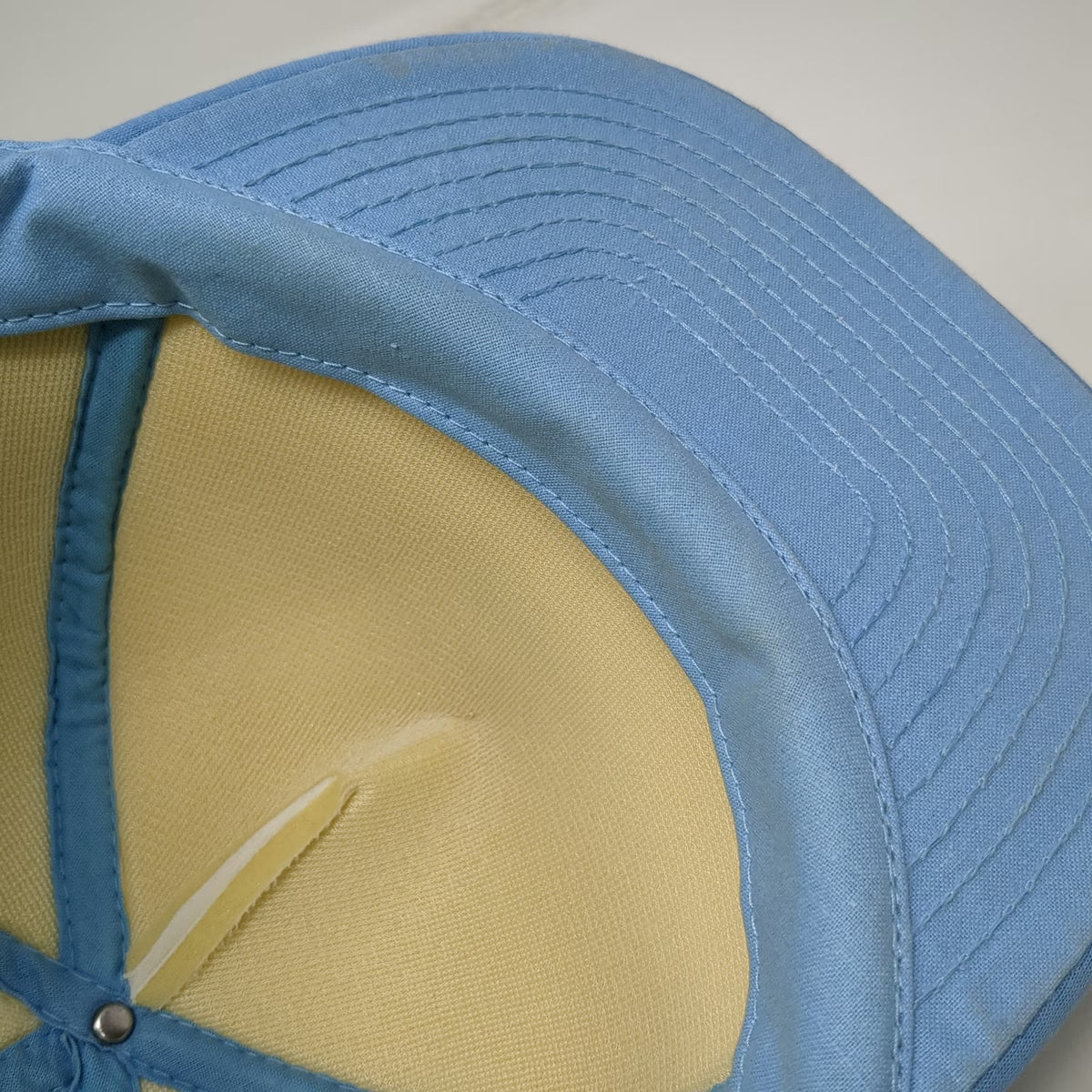 San Sun Trucker Hat Blue White Snapback Tupperware Jerome Idaho Logo Vintage