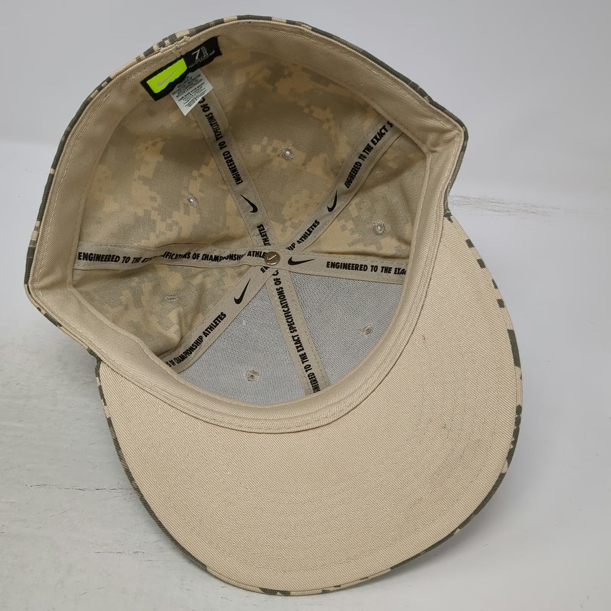 Nike Baseball Cap Beige 7 5/8 Duke Blue Devils Digital Camo Fitted NCAA Hat