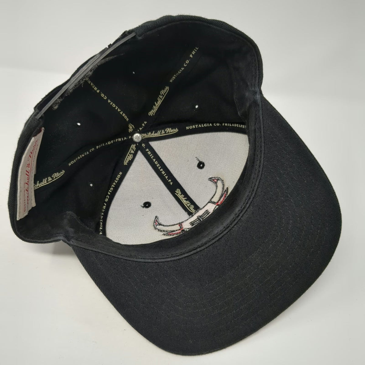 Chicago Bulls NBA Mitchell & Ness Snapback Hat Black One Size Embroidered Logo