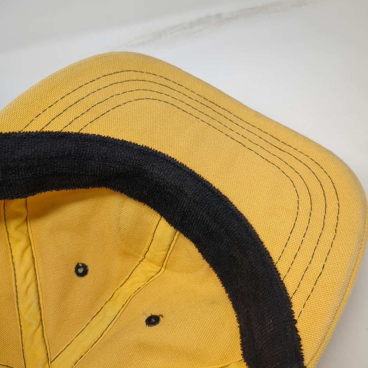 Tommy Hilfiger Baseball Cap Yellow OSFM Expedition Series Leather Strapback Hat