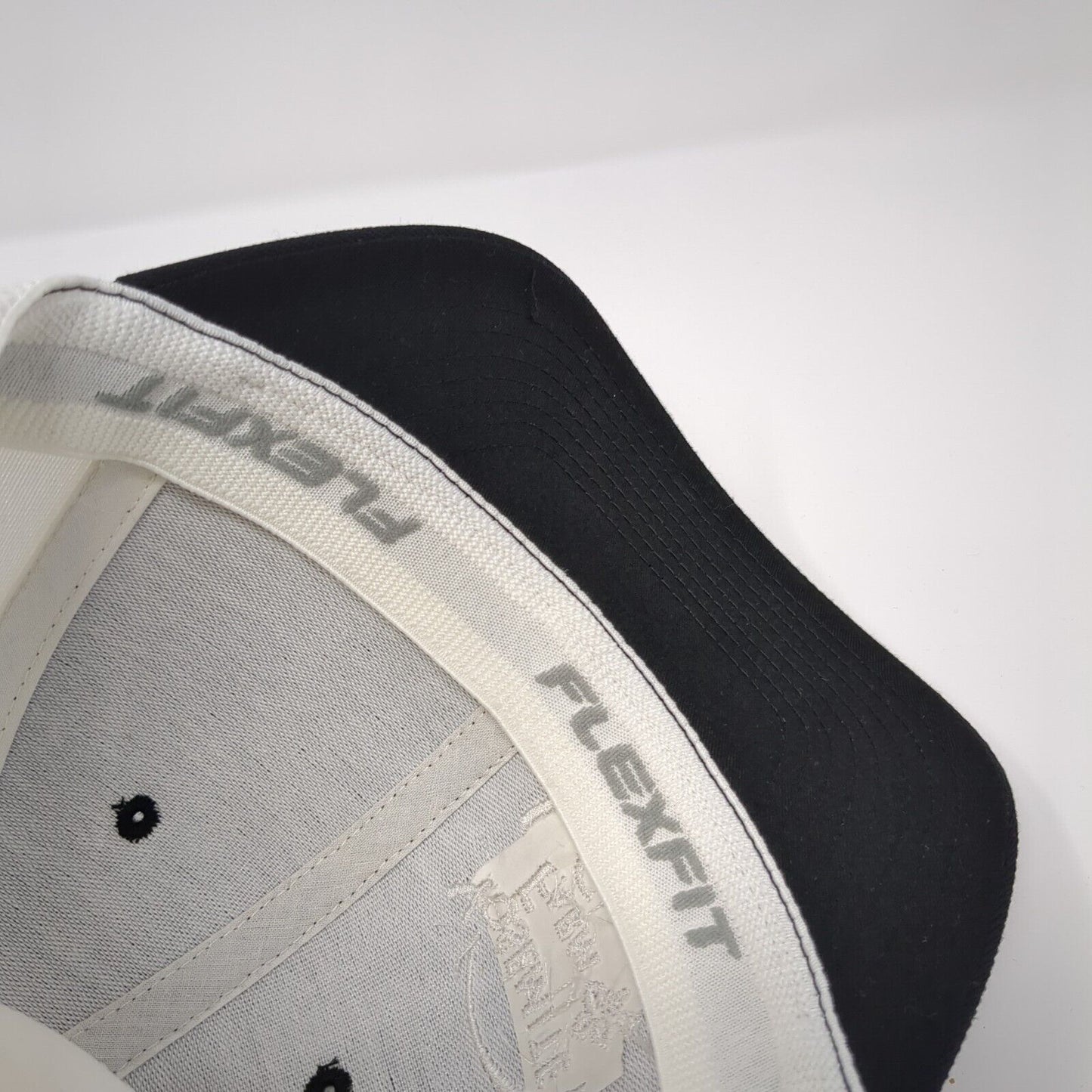 Yosemite Farm Credit Fitted Mesh Back Hat Black S-M Flexfit Yupoong