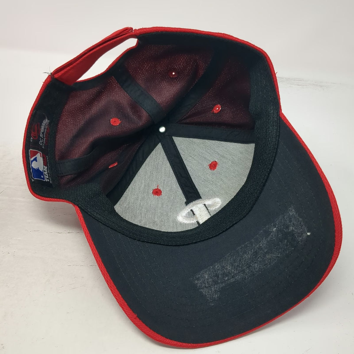 Philadelphia Phillies MLB OC Sports Baseball Cap Red OSFM Strapback P Logo Hat