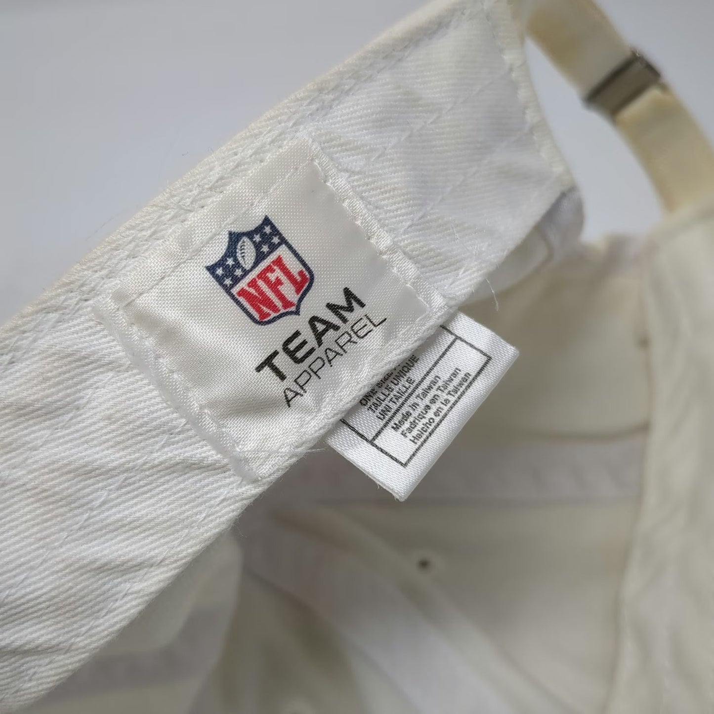 New York Jets NFL Team Apparel Cap White One Size Studded Slideback Logo Hat