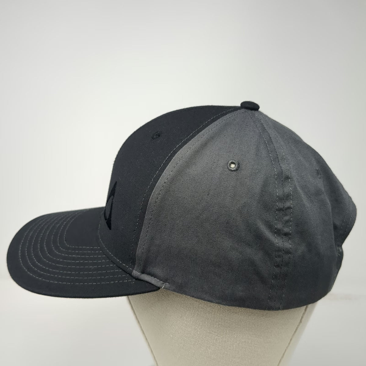Richardson Snapback Black Gray One Size Hat Idaho Steel Geometric Logo 6 Panel