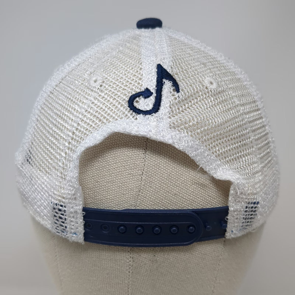 HitWear Trucker Hat Blue One Size muve MUSIC Mesh Snapback Contrast Stitching