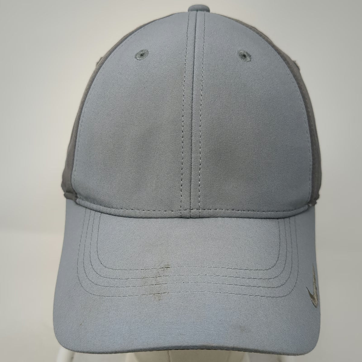 Nike Baseball Cap Gray One Size Two Tone Performance Embroidered Strapback Hat