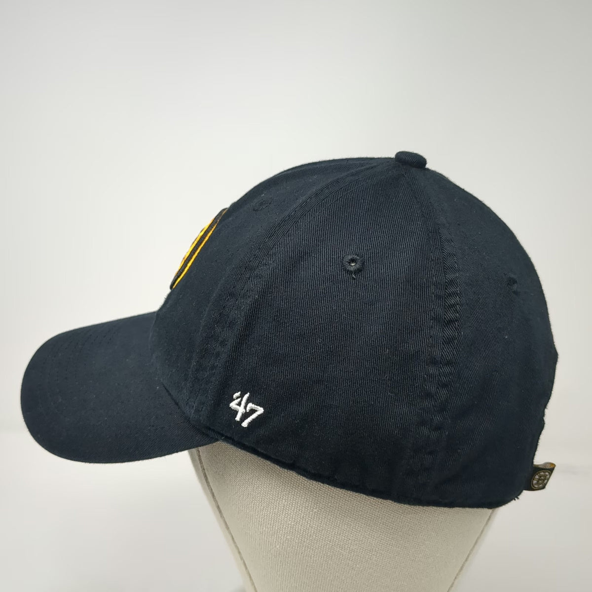 '47 Boston Bruins NHL Black Cap OSFM Slideback Embroidered Curved Brim Cotton