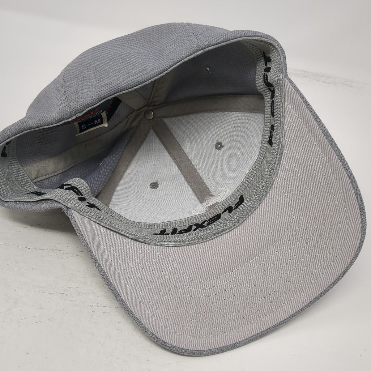 Flexfit Baseball Cap Gray M Hume Lake Logo Polyester Fitted Curved Brim Hat