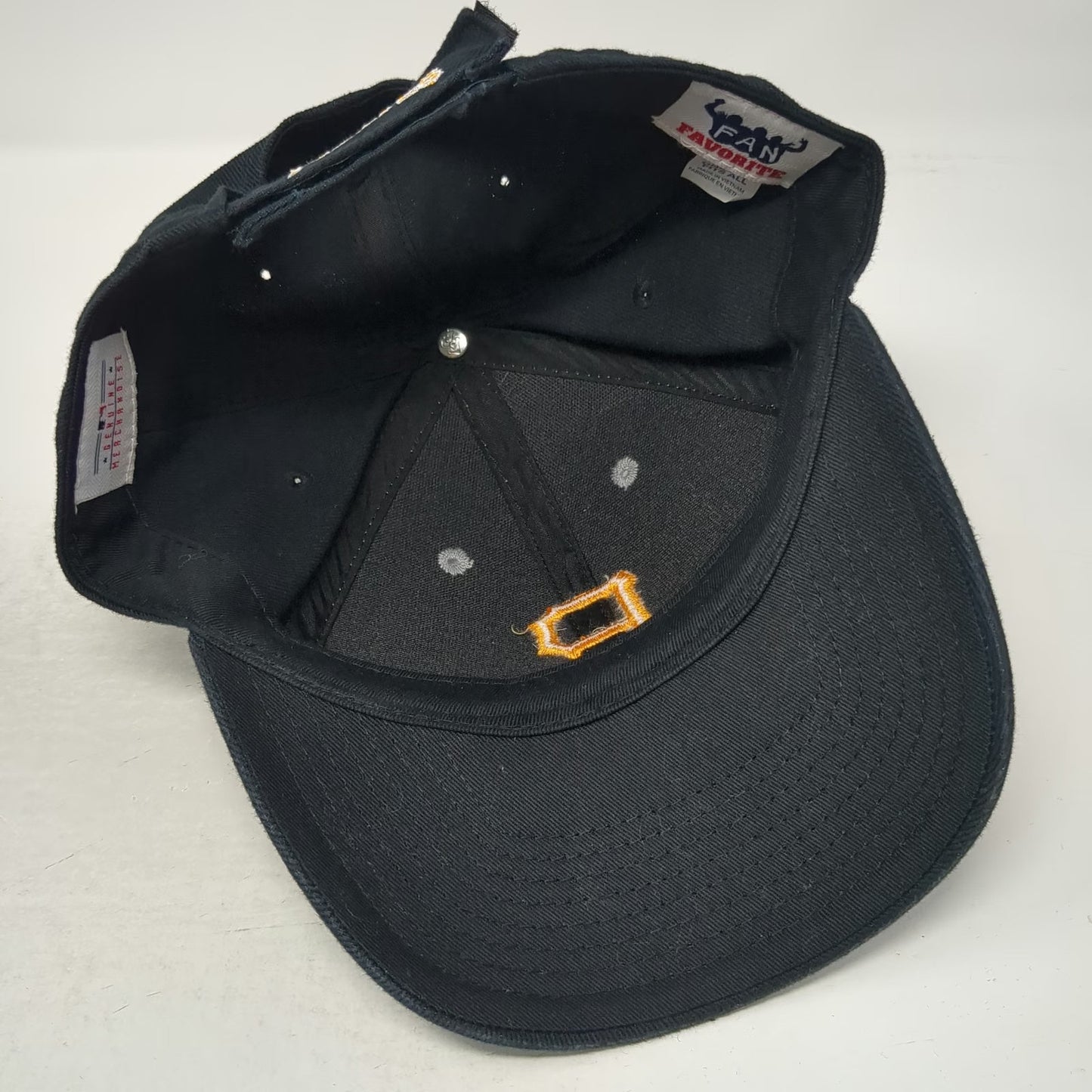 Pittsburgh Pirates MLB Fan Favorite Baseball Cap Black Gray One Size Strapback