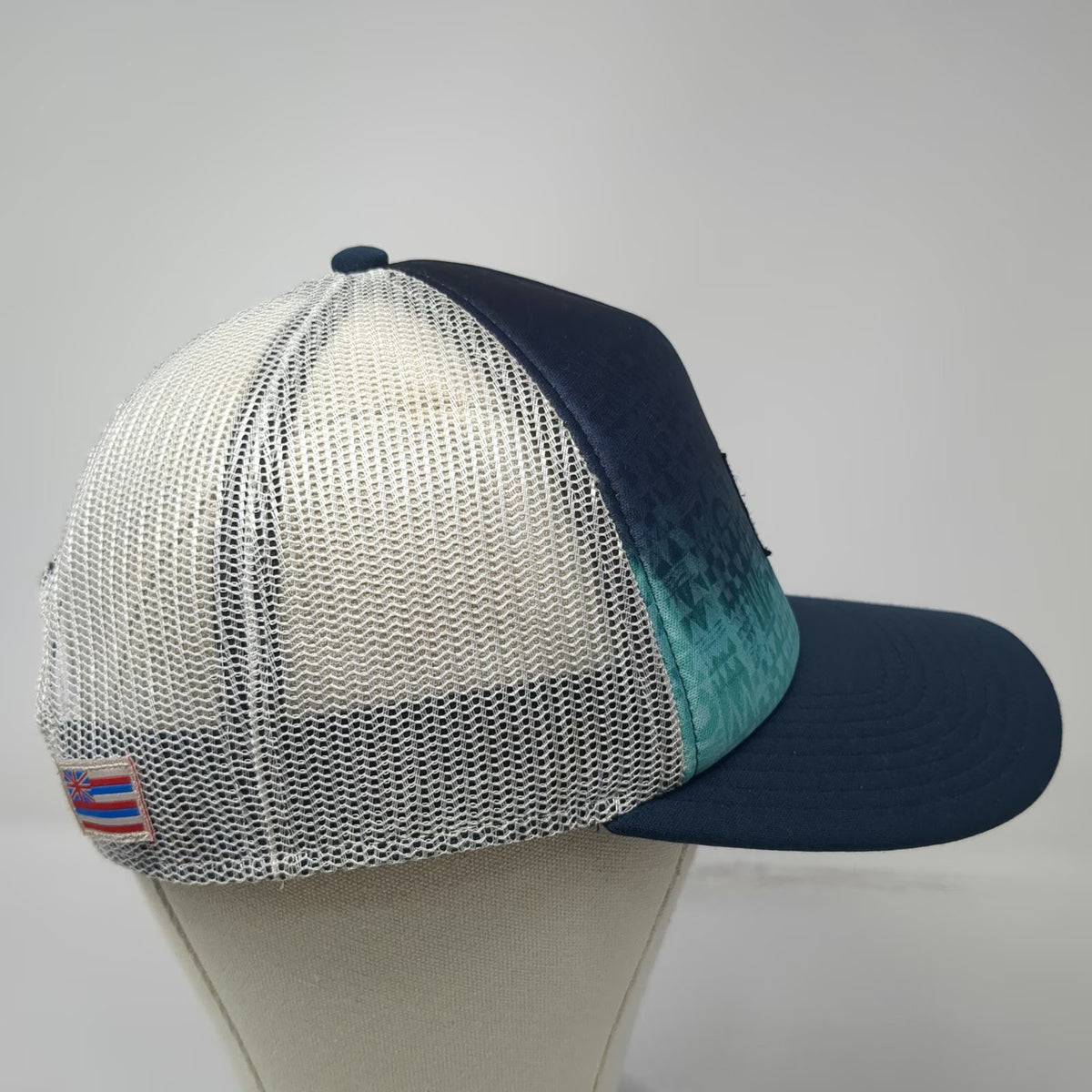 Quiksilver Trucker Hat Blue One Size Hawaii Mesh Back Logo Snapback Gradient