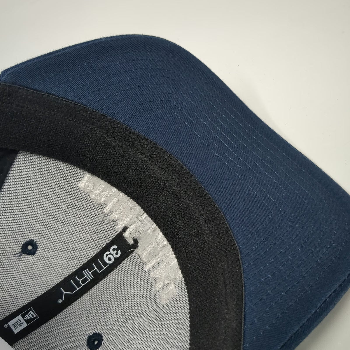 New Era 39THIRTY Blue White M Mesh Back Prime Time Auctions Baseball Cap Hat