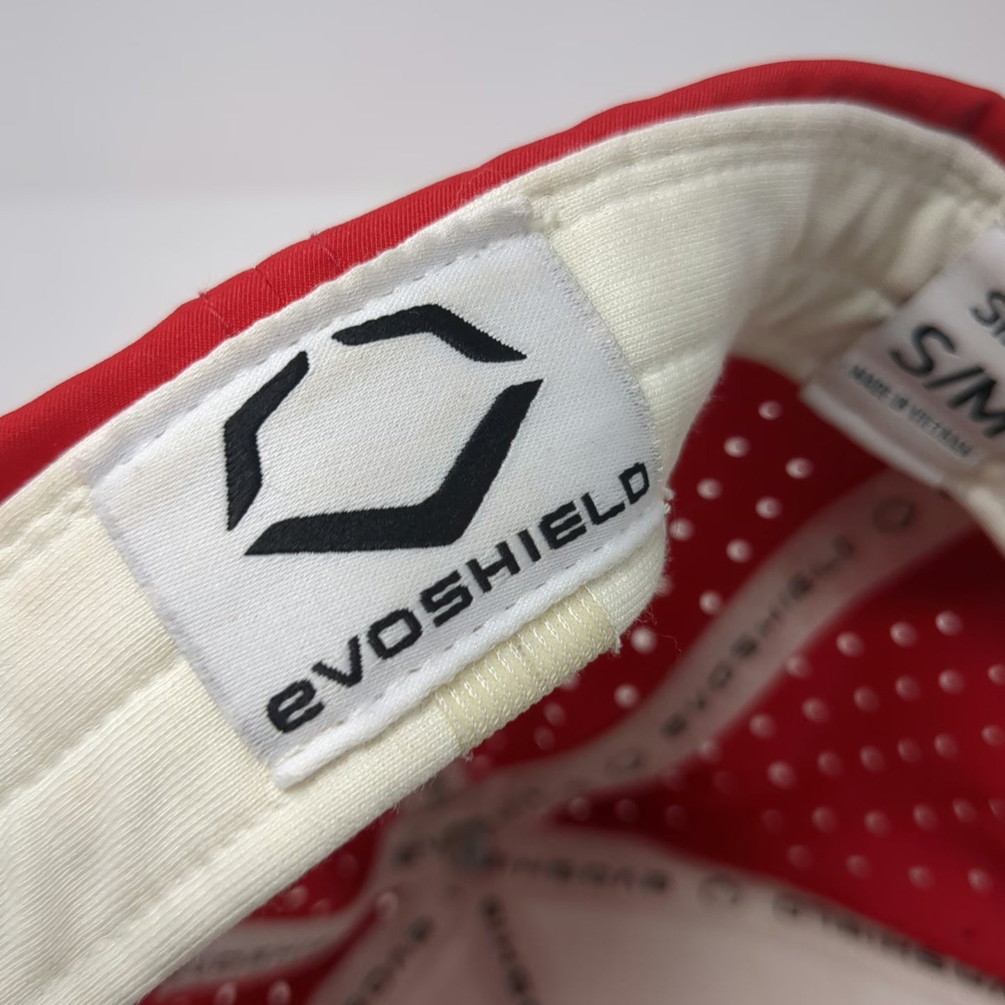 EvoShield Baseball Cap Red White M Warriors Perforated Flexfit Team Logo hat
