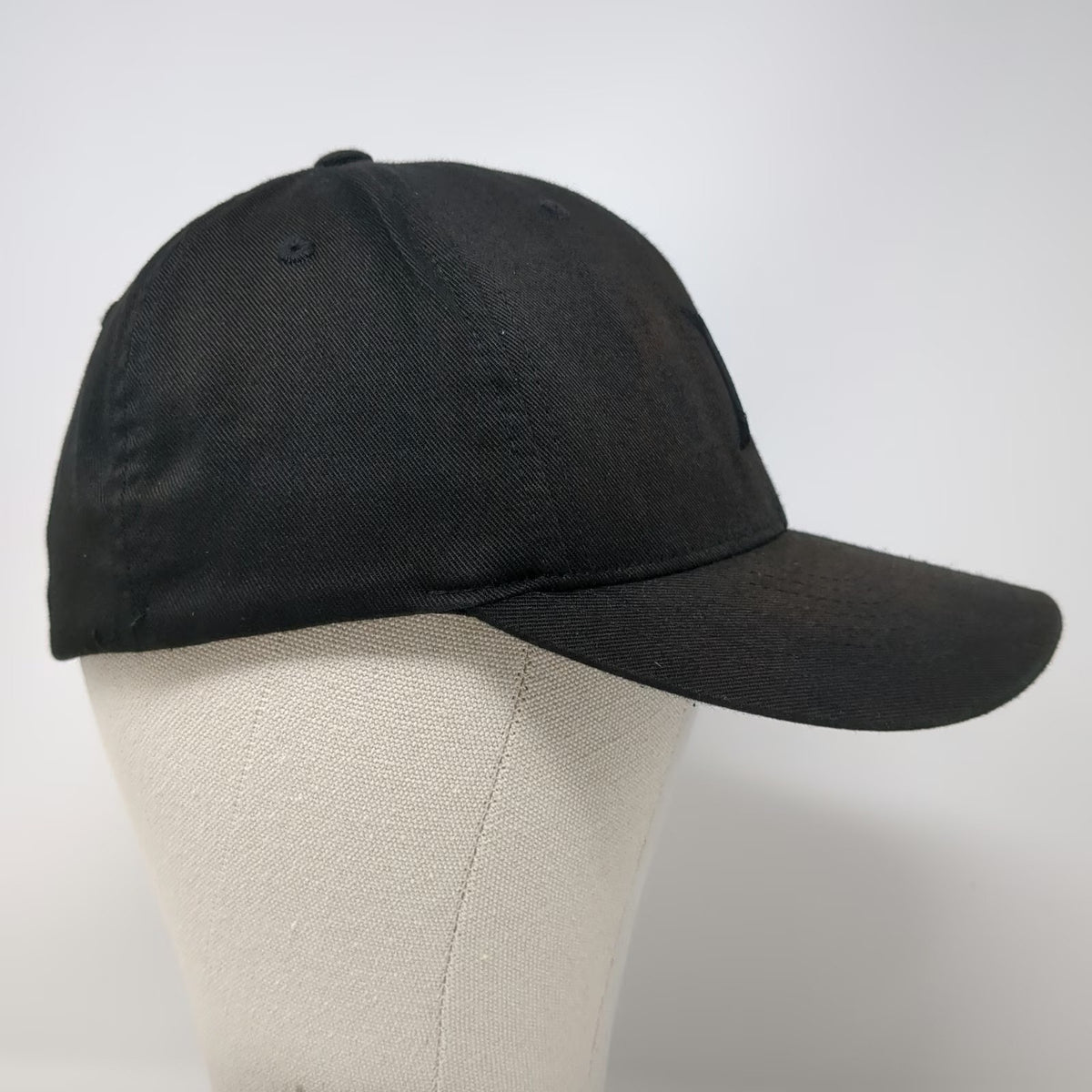 Hurley Baseball Cap Black M Flexfit Tonal Logo Curved Brim Stretch Fit Hat