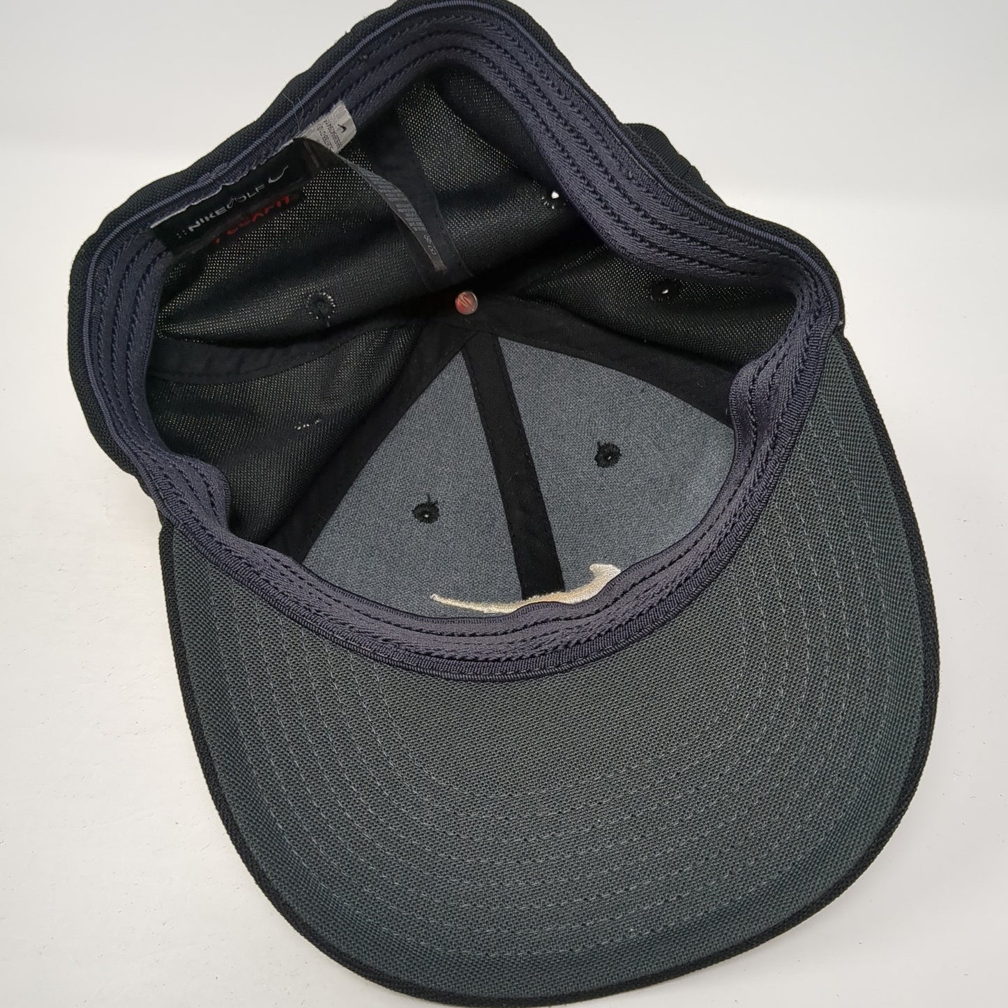 Nike Golf V 20XI Black One Size Lightweight Embroidered 6 Panel Flexfit