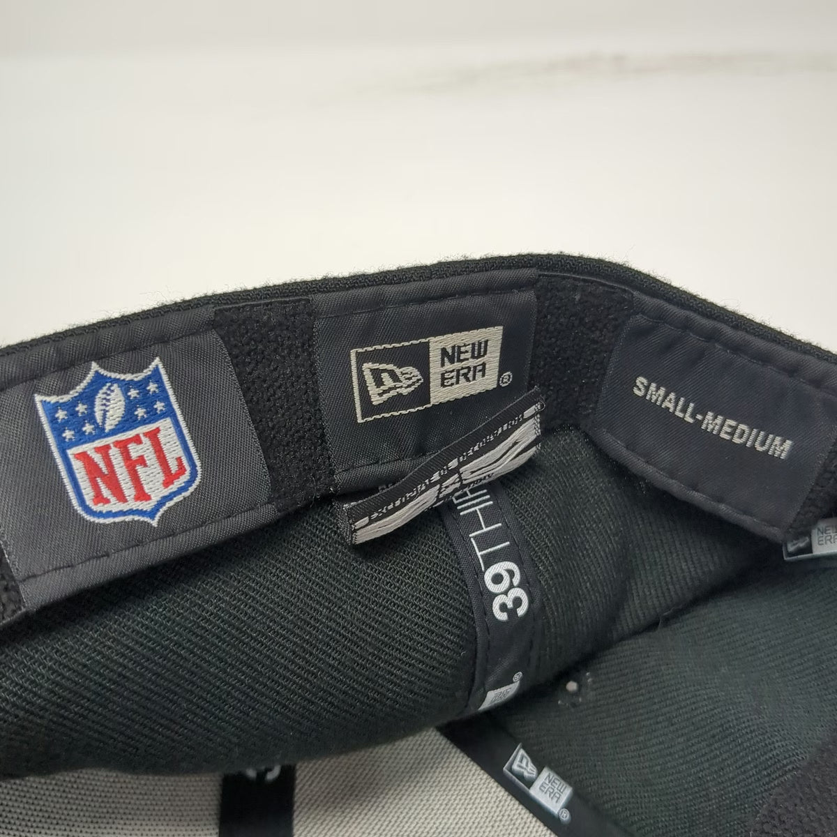 Cleveland Browns NFL New Era Hat Black M Tonal Logo Stretch Fit 39THIRTY Curved