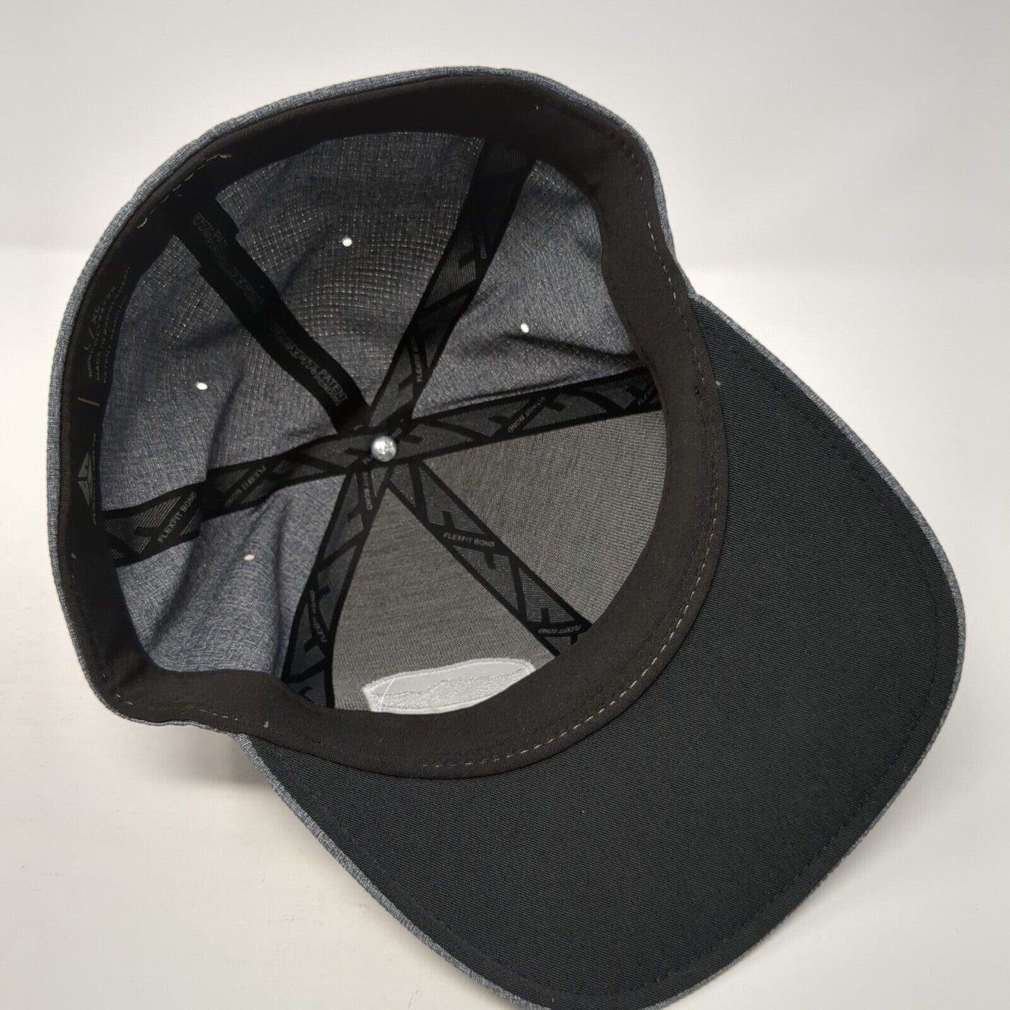 Flexfit Delta Fitted Hat Gray L/XL Lightweight Embroidered 6 Panel Polyester