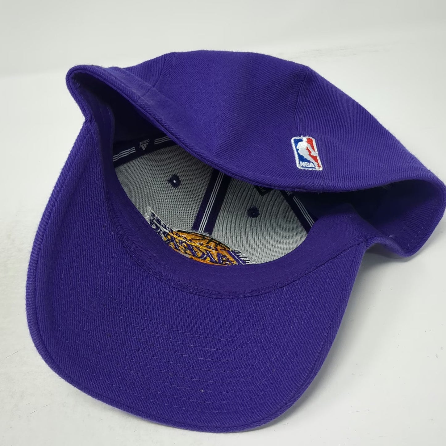 Los Angeles Lakers NBA Adidas Cap Purple M Embroidered Logo Stretch Fit Hat