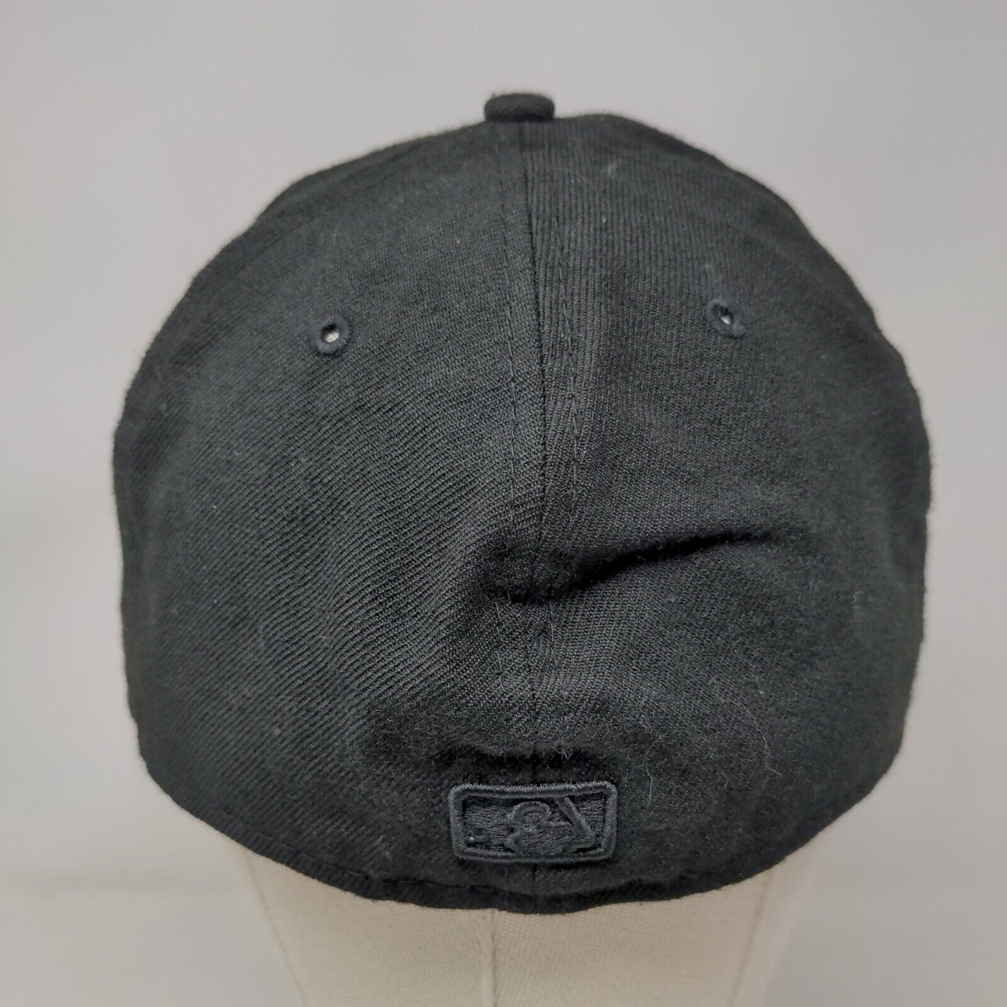 LA Dodgers Fitted Hat Black Size 7 1/2 Embroidered Logo New Era Joseline