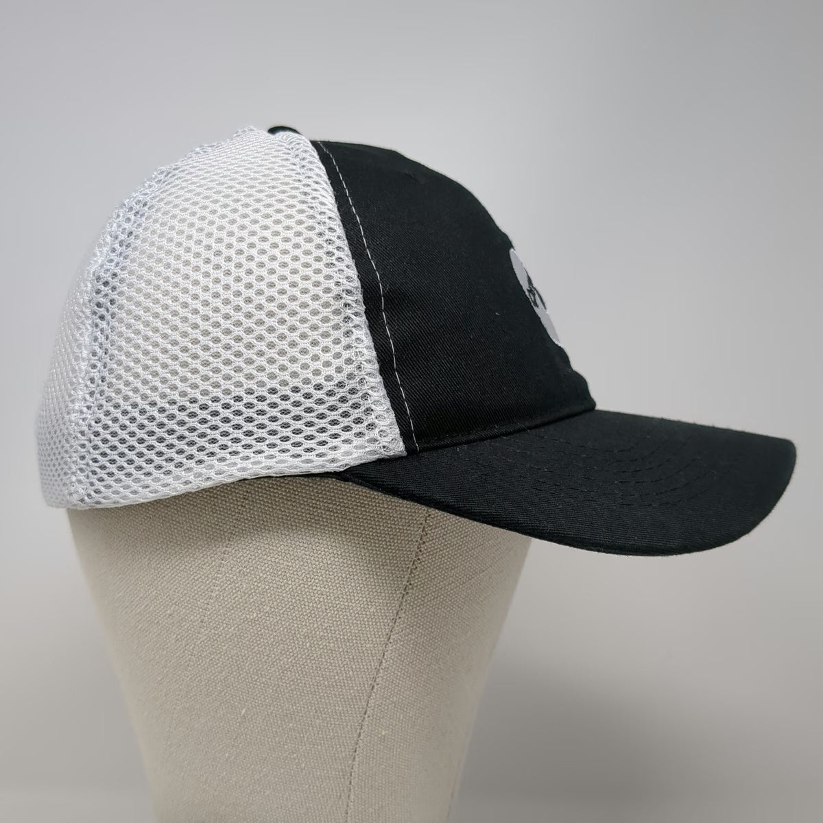 Blank2Branded Baseball Cap Black One Size Mesh Back Strapback Cummins Logo Hat