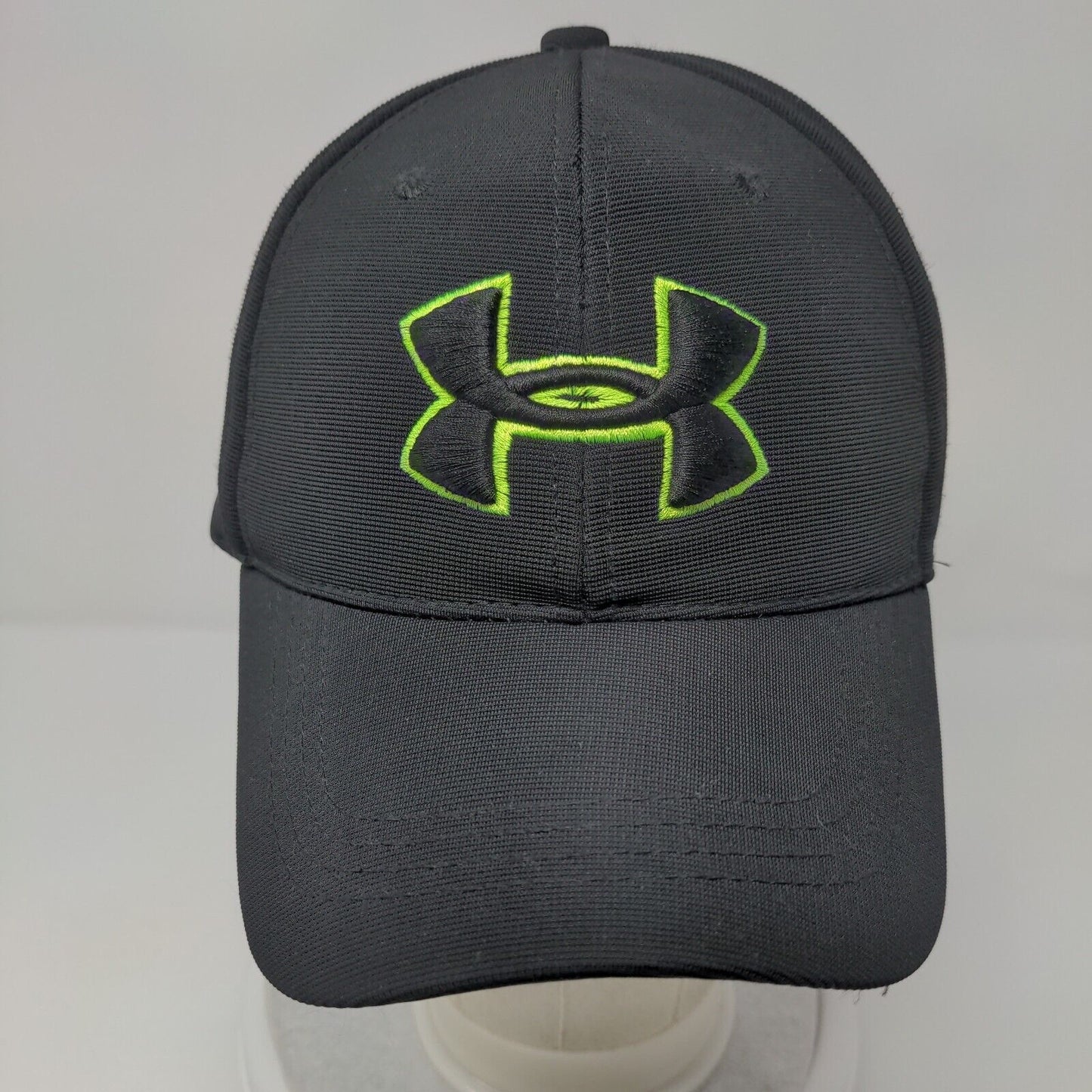 Under Armour Fitted Hat Black OSFA Embroidered Vented Holes 6 Panel