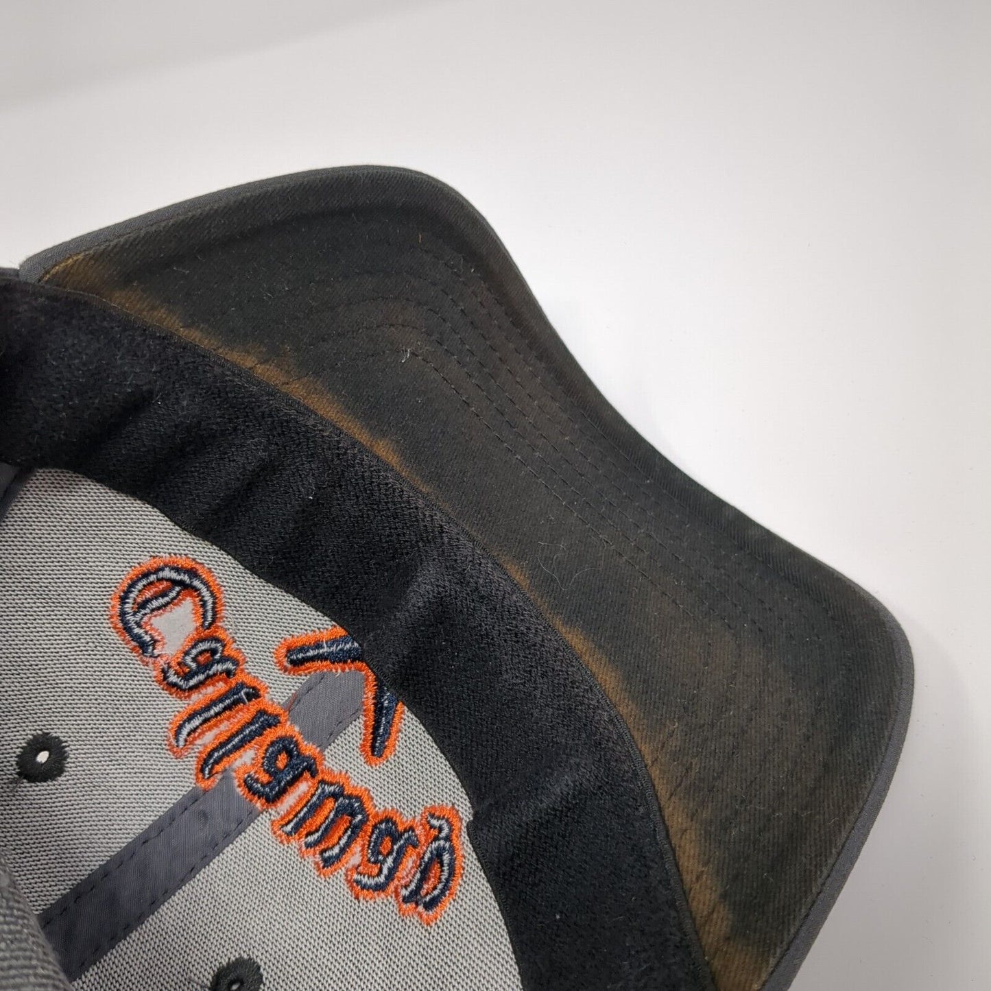 Callaway The Revere GC Fitted Hat Gray S/M A-Flex Embroidered Vented Holes