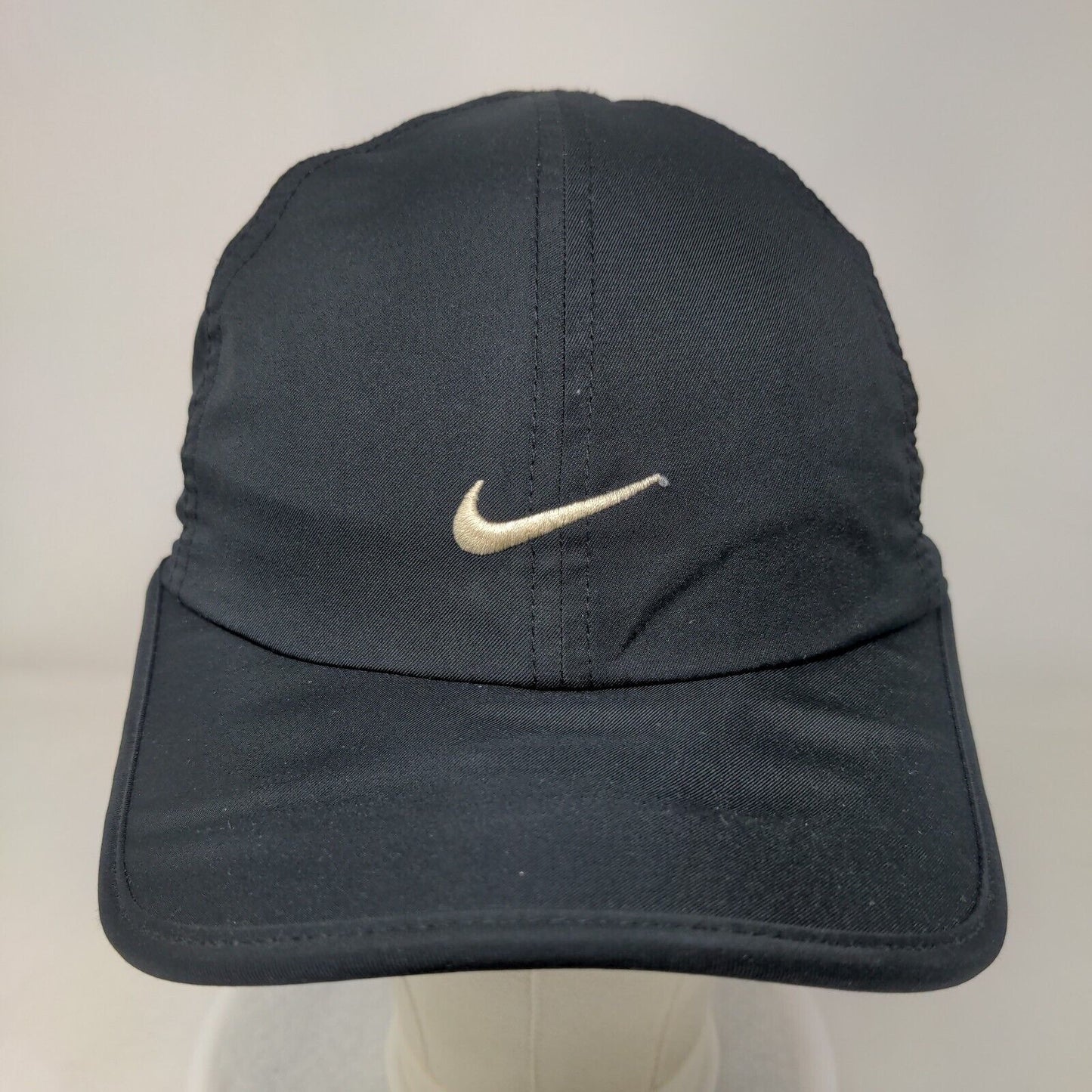 Nike Swoosh Strapback Hat Black OSFM Embroidered Dri-Fit Featherlight
