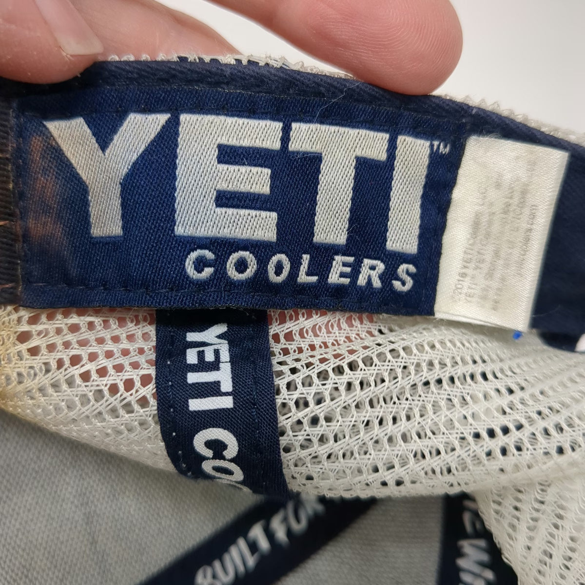YETI Trucker Hat Blue One Size Snapback Mesh Embroidered Logo Coolers Outdoor