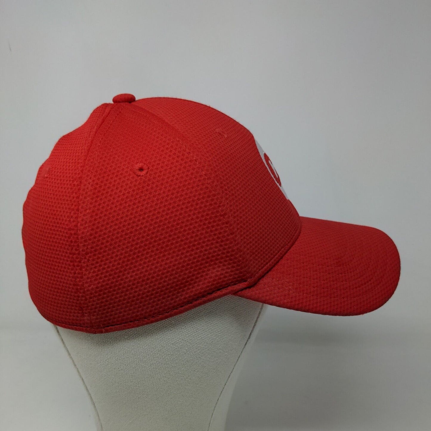 Under Armour Men's Fitted Hat Red Size M/L Embroidered Auctioneer Logo