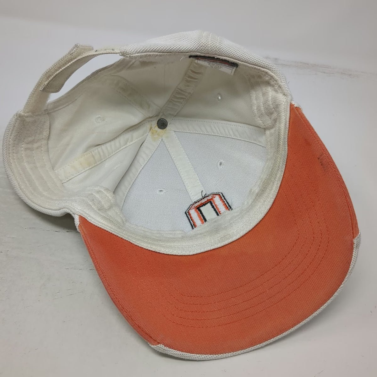 Nike Oregon State Beavers NCAA White Cap One Size Orange Underbill Swoosh Hat