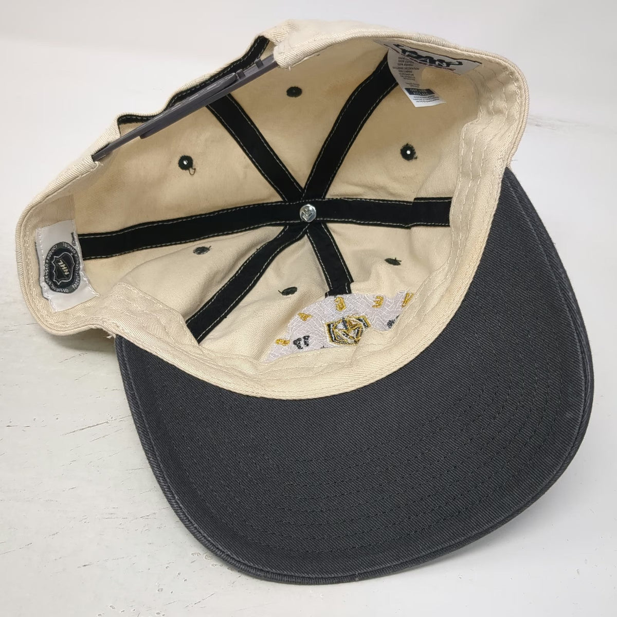 Vegas Golden Knights NHL Fan Favorite Snapback Hat Beige Black OSFM 2017 Shield